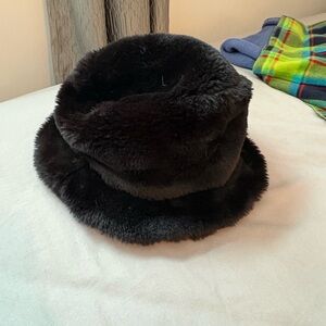 Old Navy Black Faux Fur Hat